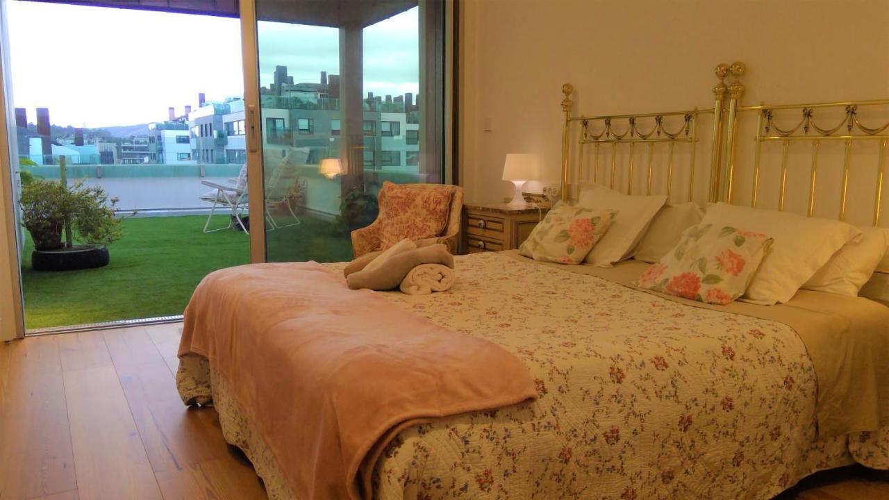 سانتياغو دي كومبوستيلا Preciosa Habitacionsuite En Atico Con Terraza II المظهر الخارجي الصورة