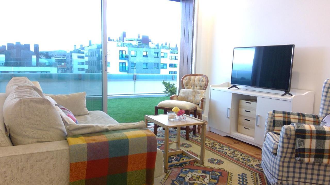 سانتياغو دي كومبوستيلا Preciosa Habitacionsuite En Atico Con Terraza II المظهر الخارجي الصورة