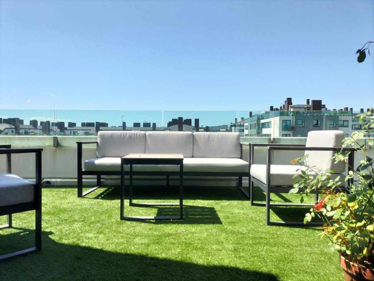 سانتياغو دي كومبوستيلا Preciosa Habitacionsuite En Atico Con Terraza II المظهر الخارجي الصورة